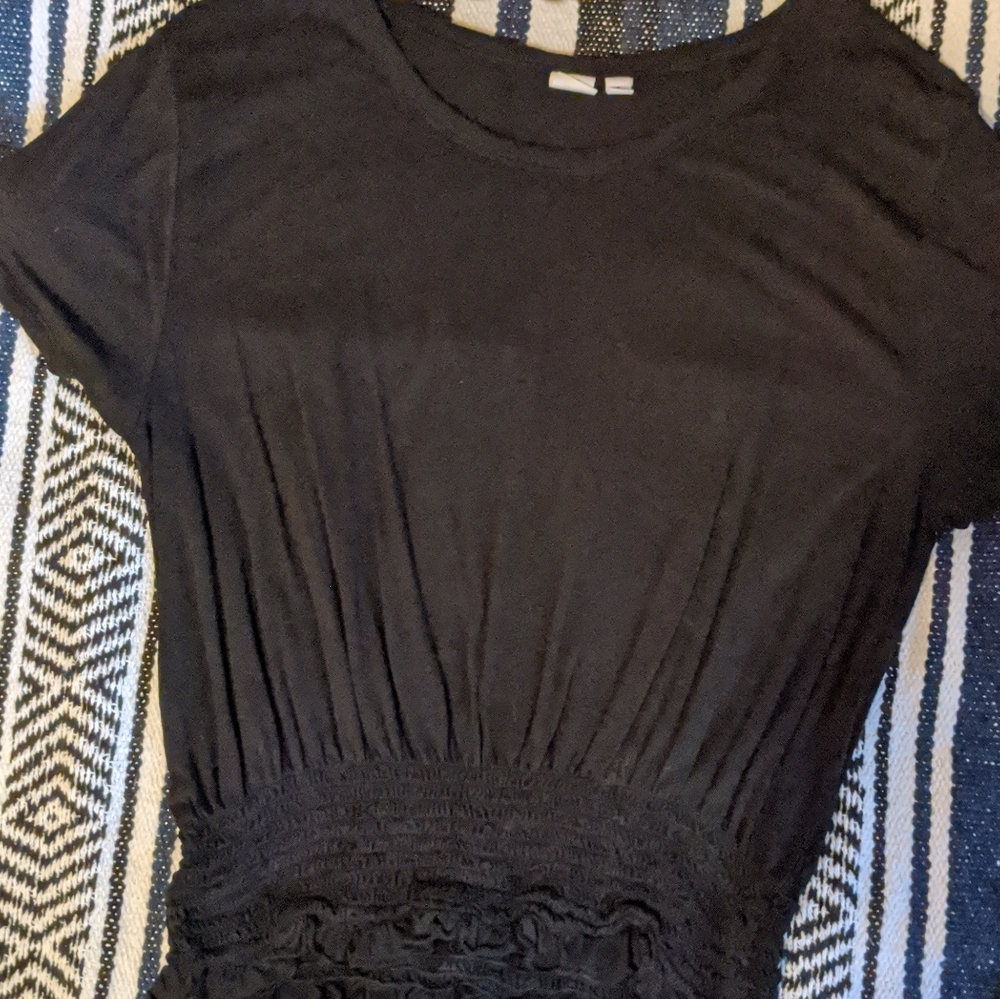 Tops - Picture 2 of 14